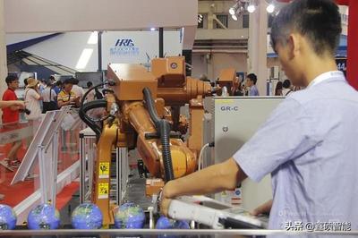 东莞《制造时代》登陆央视,工业机器人成中国智能化发展核心